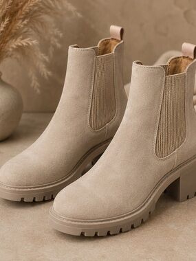 ATHLEFIT Beige Suede Chelsea Ankle Boots Chunky Heel Lug Sole Fall 2026 Trend